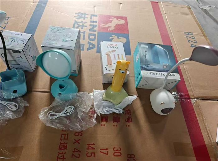 台灯到货1000个， 3.3元一个