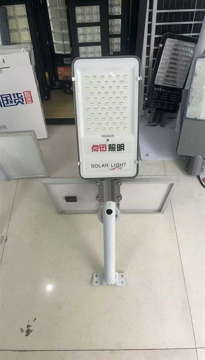 太阳能路头灯3000套原件。