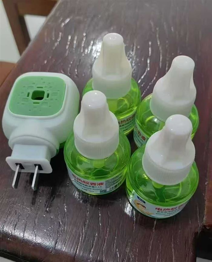 电热蚊香液4+1组合贴单发货 日期27年 油性 最后6000套，对口来聊