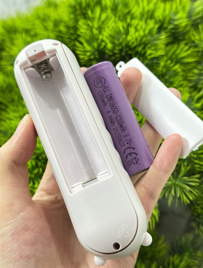 出口外贸商超风扇，高品质，1200毫安电池17000套