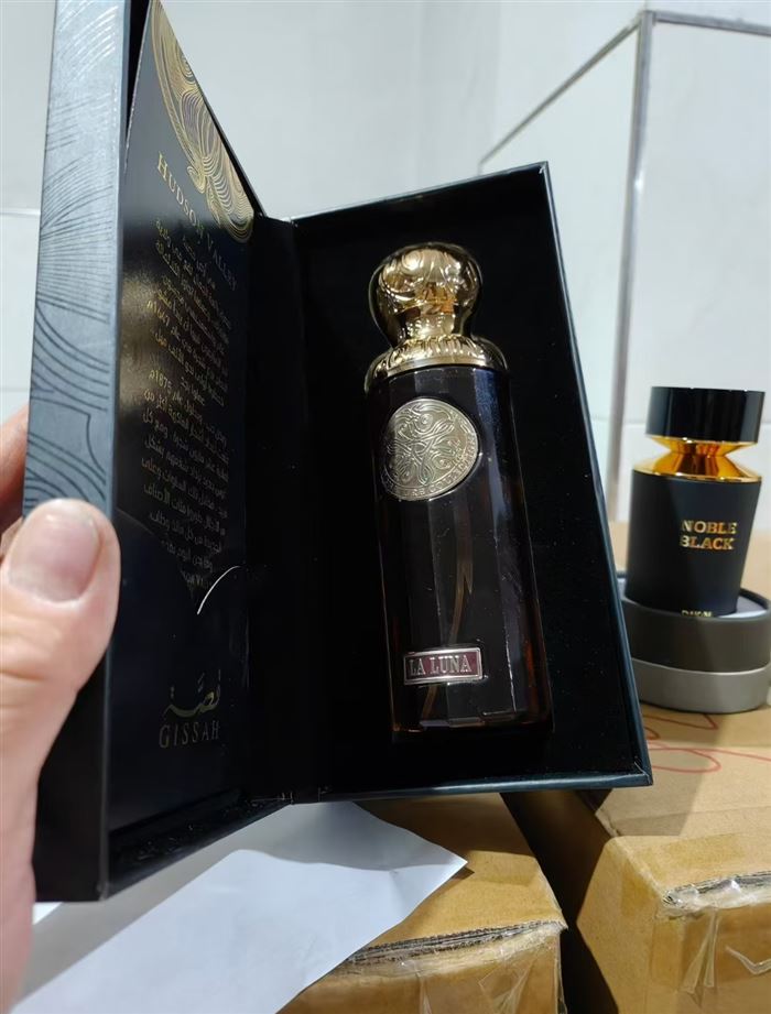 精品高端香水1000瓶左右，清货12元一瓶，品种非常的哇塞