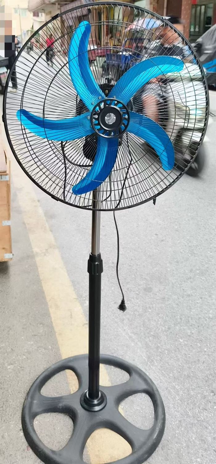 110v出口外贸， 18寸大金属落地扇， 铝叶，金属材质 刀锋扇叶，强大风， 落地扇+壁挂扇+趴地扇， 三合一多功能 美规，一箱四台， 2000台， 低价