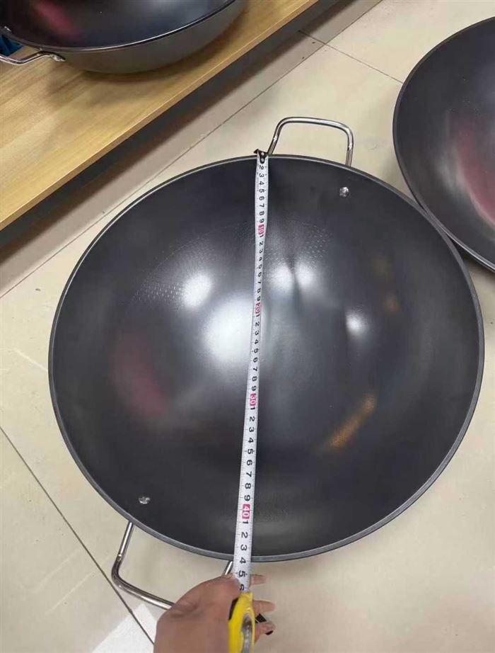 大铁锅要的来特价清货，十来块钱，全部原箱原件，整单很干净，对口的不要错过