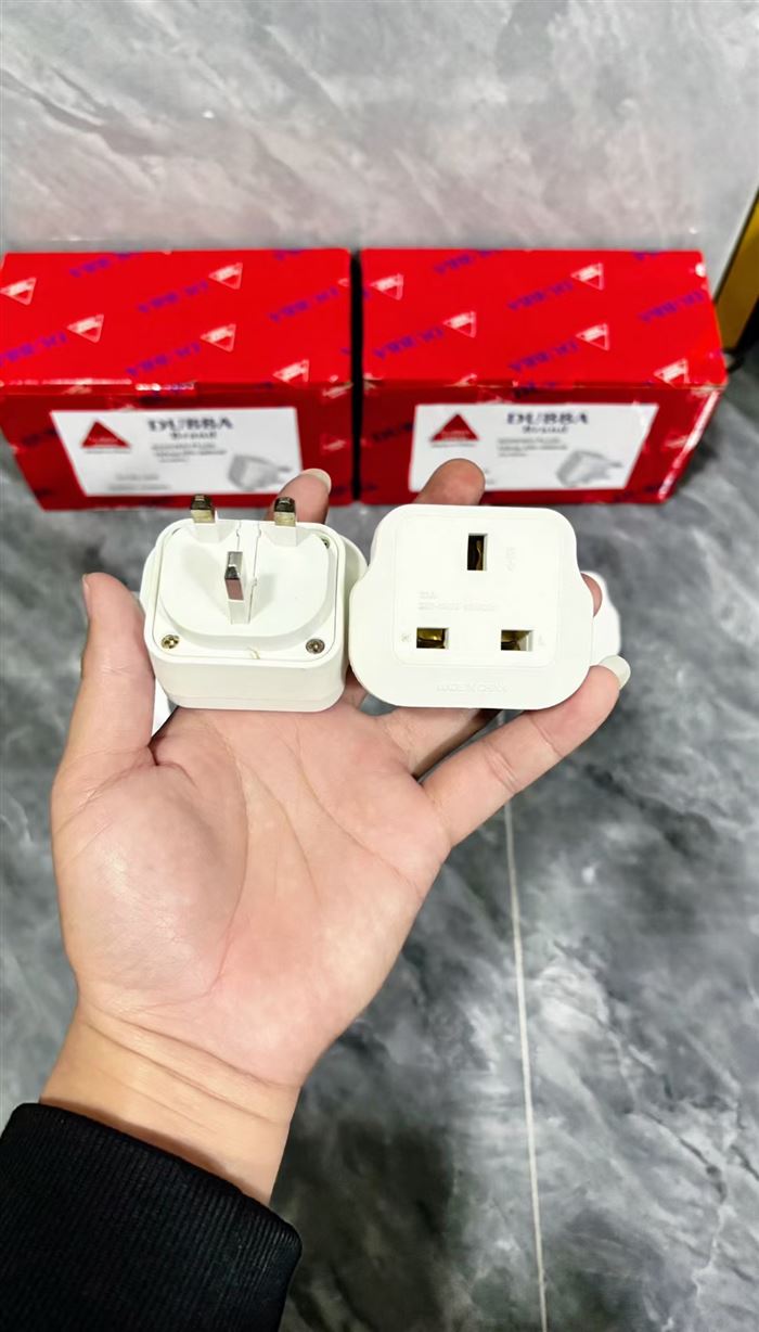 多功能转换头61000个欧转英/英转欧都可以,精品尾货,亏本处理🉐¥小毛毛💰