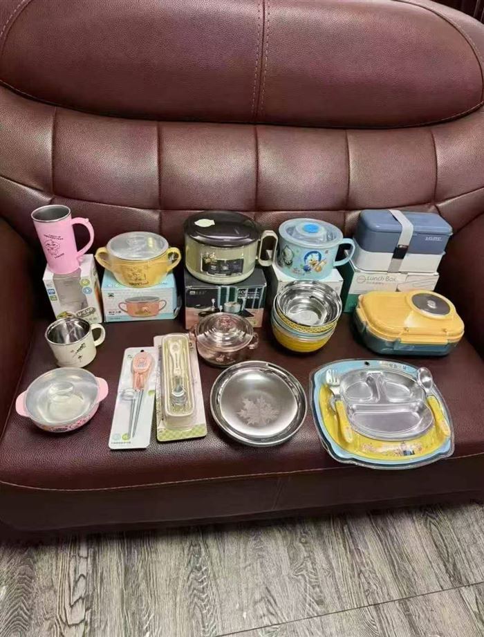 餐具品牌货 3吨 304不锈钢 杂款 高端货 按吨处理 ​💰10000元一吨