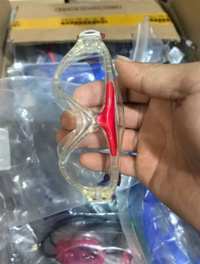 款式多样 泳镜，大几千个，独立包装，给钱就卖