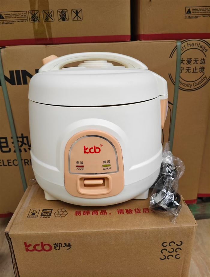 凯琴3升电饭煲80台左右超低价清货.。有两种内胆
