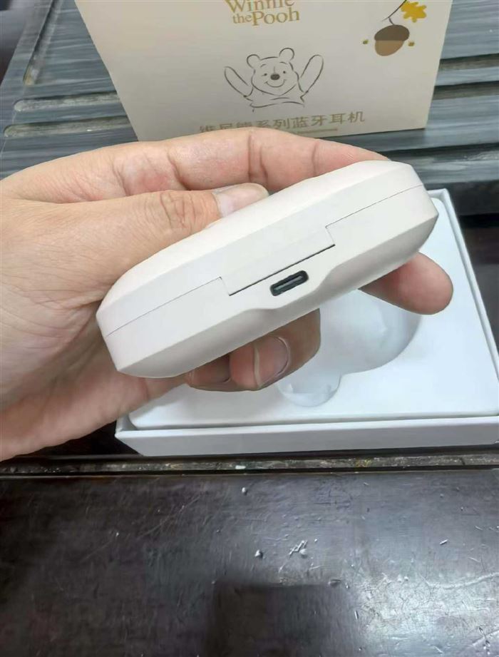 Disney/迪士尼维尼熊OWS运动挂耳蓝牙耳机，1100pcs，全新带防伪码