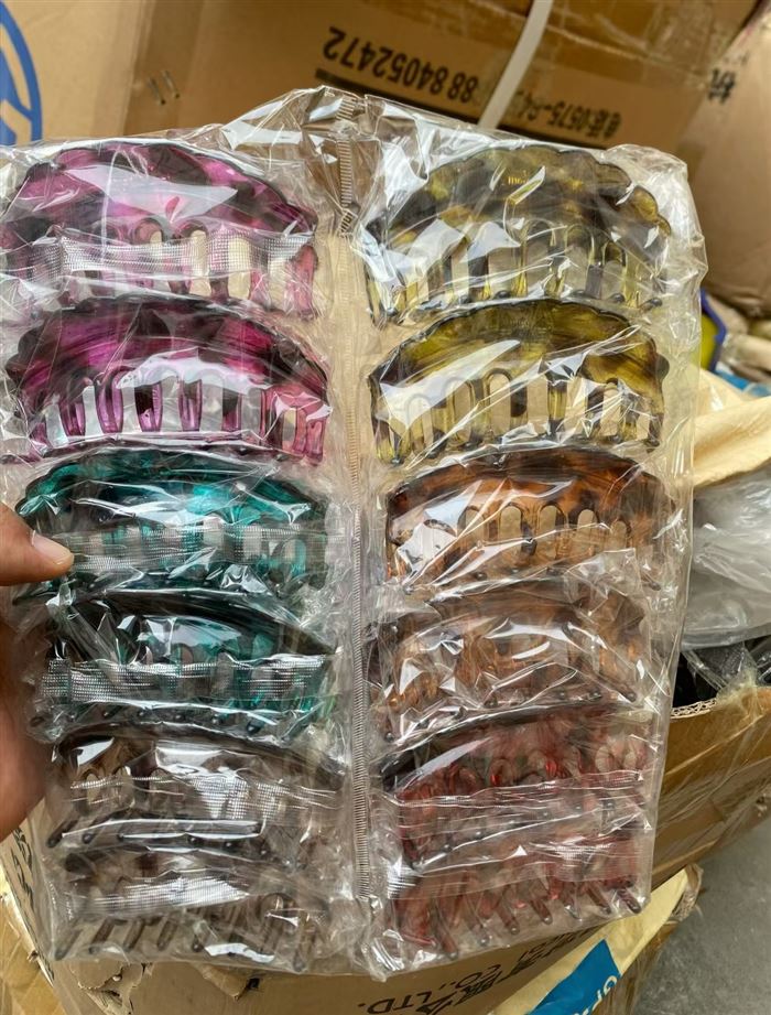 发夹到货1000多袋一袋12个装 特价