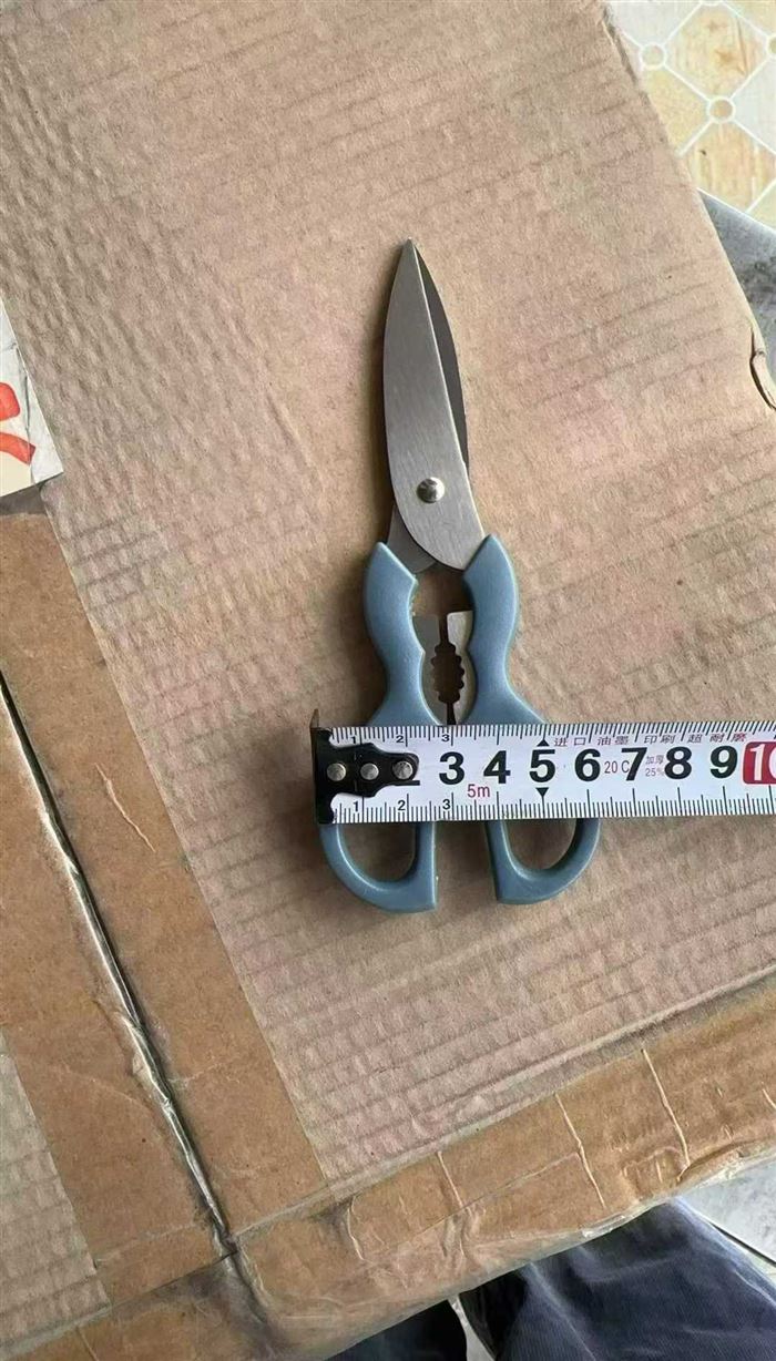 小剪刀处理20000把，每件900把。适合2元店