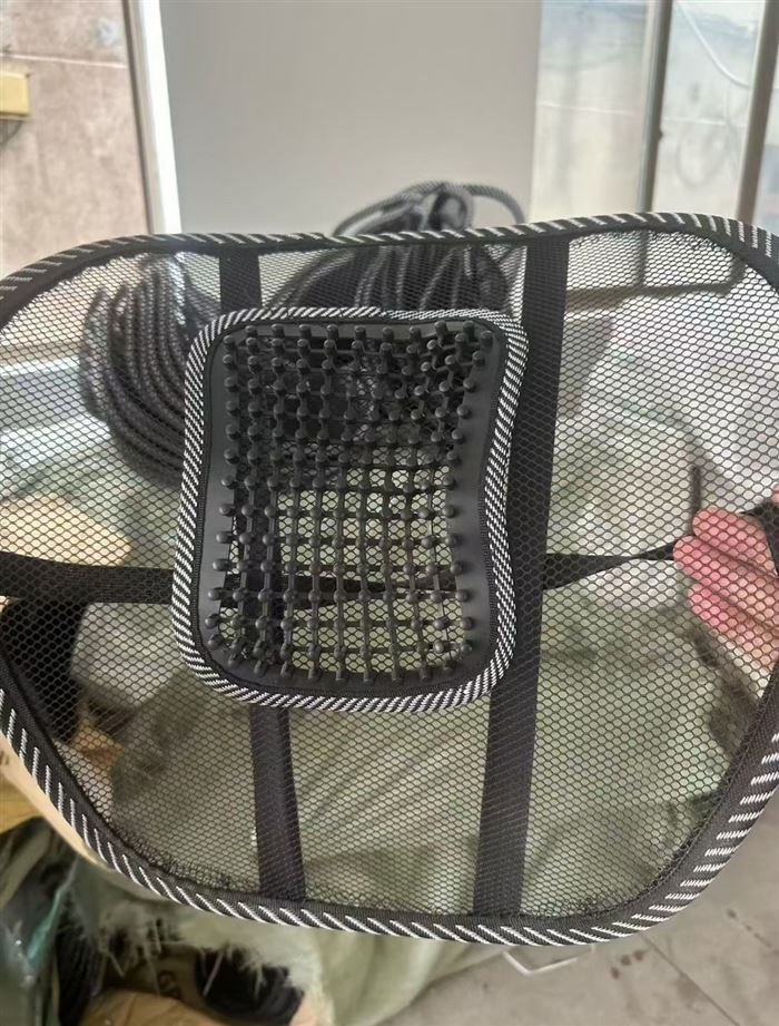 夏天座椅通风靠背1100多个，清货2.5