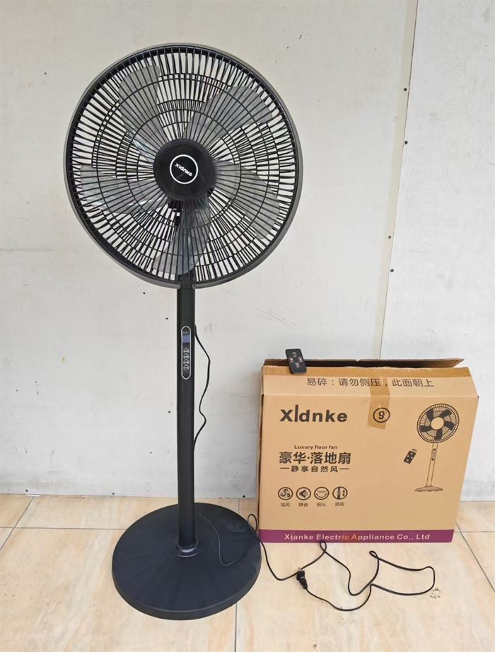 先科小米款风扇600台，其中机械450台，电脑遥控150台，加长电源线，低价清货一单出29.9元，29.9元