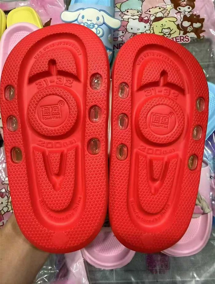 6000双 一等品迪士尼 卡通儿童拖鞋 25-38码一件150双 4.X元/双 精品好货