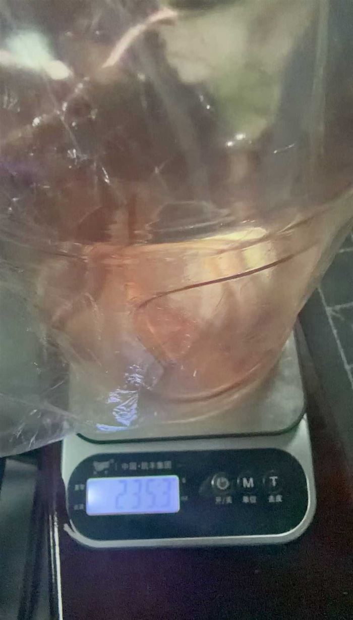 腾地方，1万多个大毫升吨吨桶水杯 3.8一个清