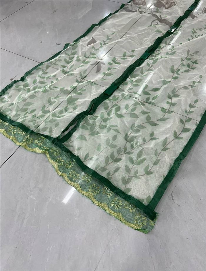 纱网门帘 6000个左右，磁吸防蚊，质量很好，花型漂亮，独立包装，大货整齐干净，便宜清