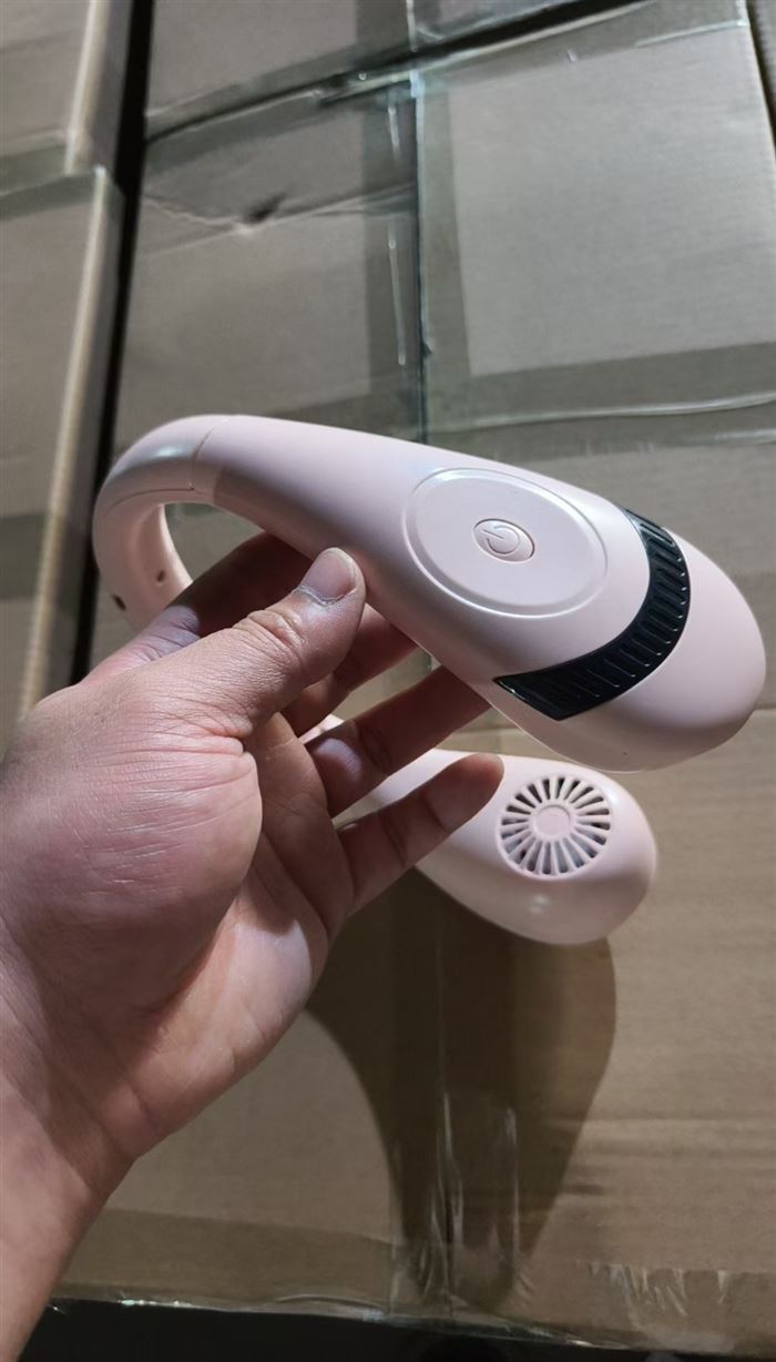 折叠挂脖子风扇 12000个 个位数 ​无刷电机 1200mah ABS材质 ​带海运报告 [呲牙]