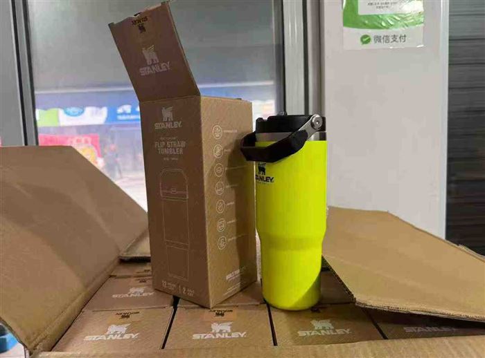 高档汽车杯，多款，漂亮随机装车不挑款十几块钱