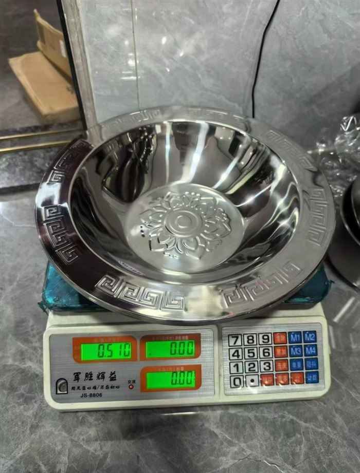 加厚不锈钢浅底平底锅 26公分，处理2000个，一件60个，特价5.8💰