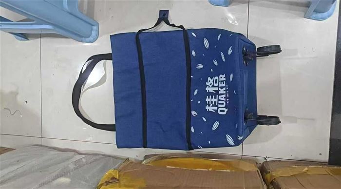 带轮小拉车，能做联系