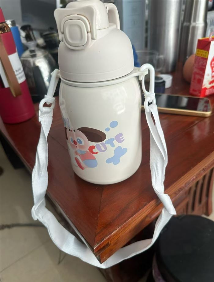 1200ml大肚不锈钢水杯1780个，304材质，清货12.5
