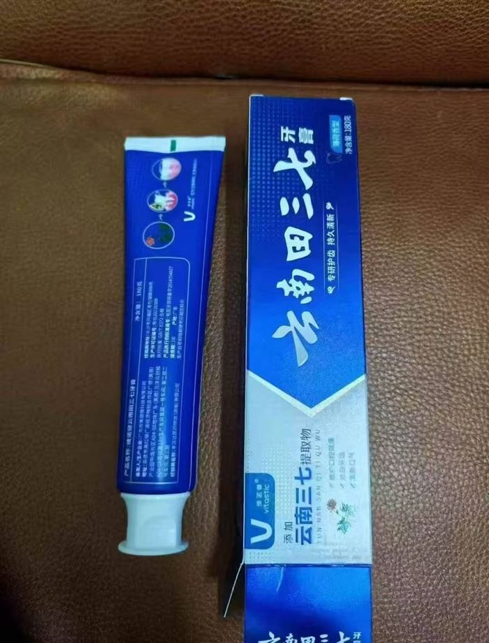 牙膏 10000支，180g牙膏， 日期到2028.9月 清货￥1元