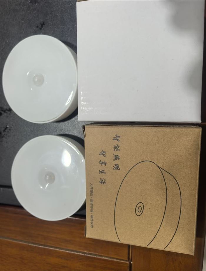 LED感应小夜灯，几万个，充电款