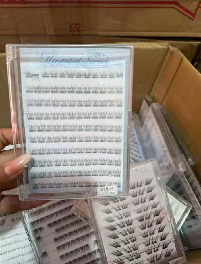假睫毛现货10000盒， ￥0.9元