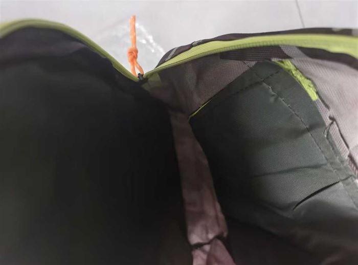 800个户外登山双肩背包尺寸40*22cm，全清每个4.8元秒