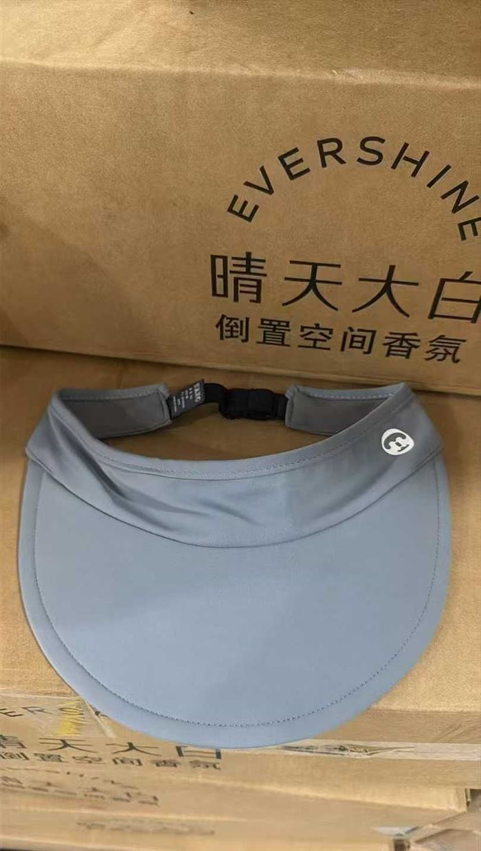 遮阳帽到货1.5万个，独立包装，原箱原件，价格非常美丽