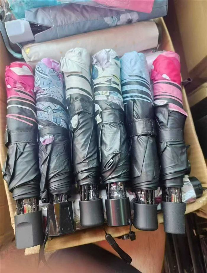 黑胶铅笔伞300支，清货5.8元一个，