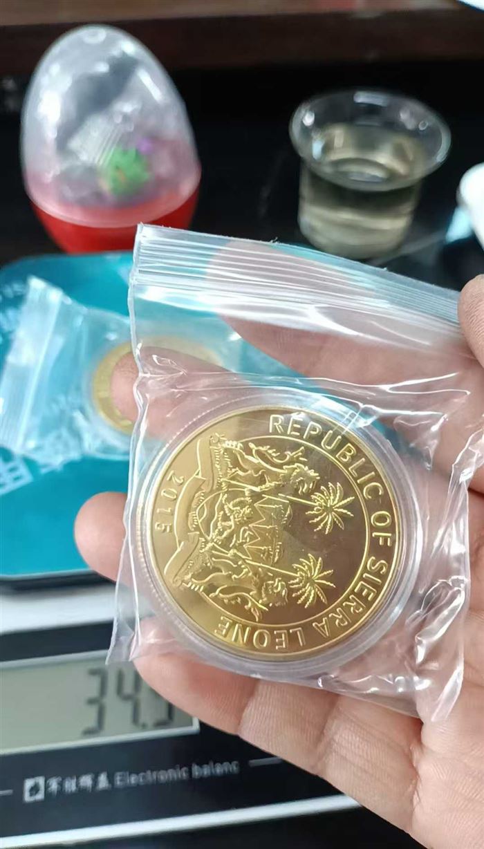 恐龙，一元纪念币，原件一箱500个，1万个，超低价处理，给钱就卖