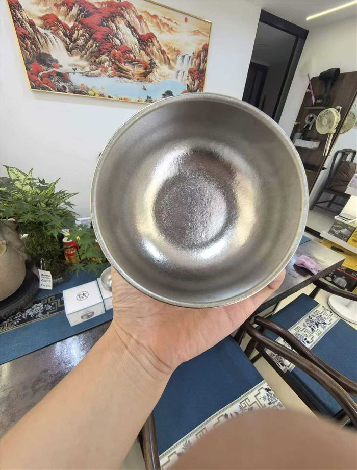 纯钛碗RYP 英国品牌注册地在英国 带防伪码 内外纯钛抽真空。4000个要的来便宜。