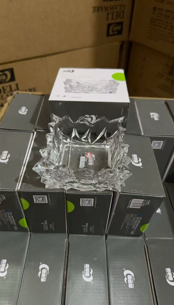 青苹果🍏烟灰缸到货10000个，清货2.8