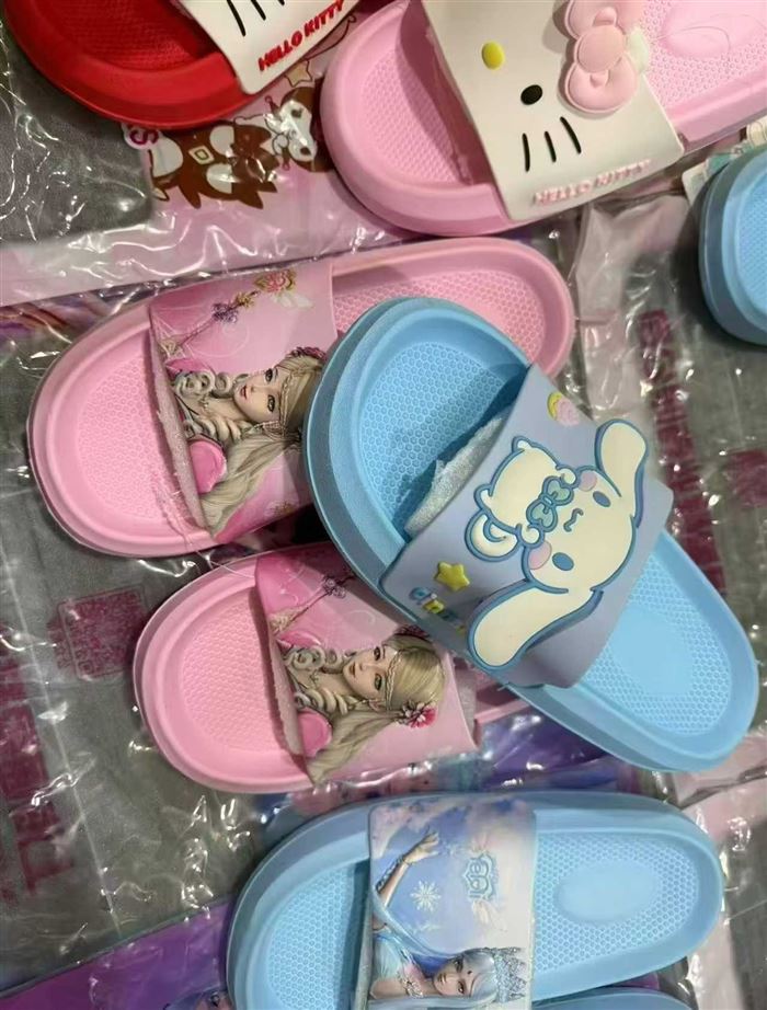 5000双，一等品无瑕疵 迪士尼原包装 高品质EVA橡塑材质厚底 卡通儿童拖鞋25-38码 一件150双 4元一双