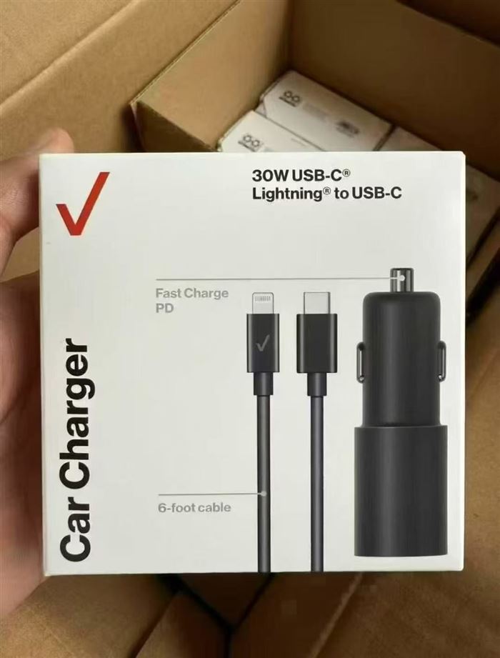 3000套，原装美国verizon车载充电器，30wPD快充套装，里面配的是双C口数据线2m，越南富士康代工，在美国零售价格44.99＄美金/套！质量杠杠滴，有兴趣的来私聊！