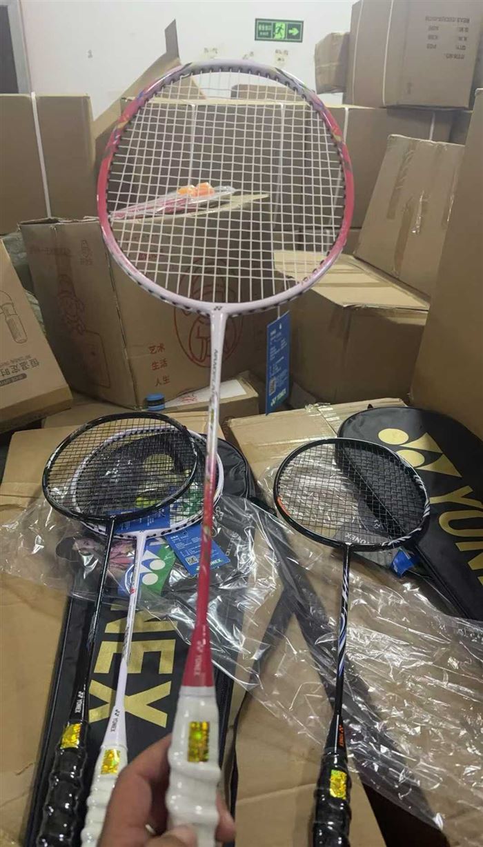 尤尼克斯羽毛球拍现货要的来