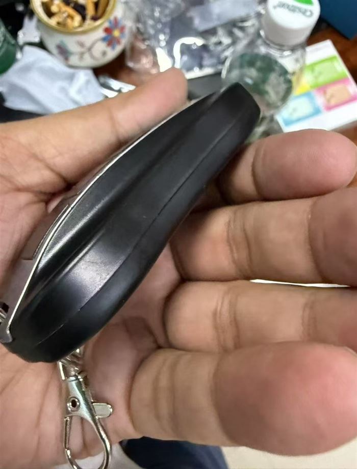 1000多个应急充电宝 🔥1.X元出 苹果跟type c头各一半。
