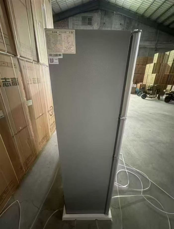 志高206升三开门冰箱2500台，处理5xx一台。👿👿😏😏