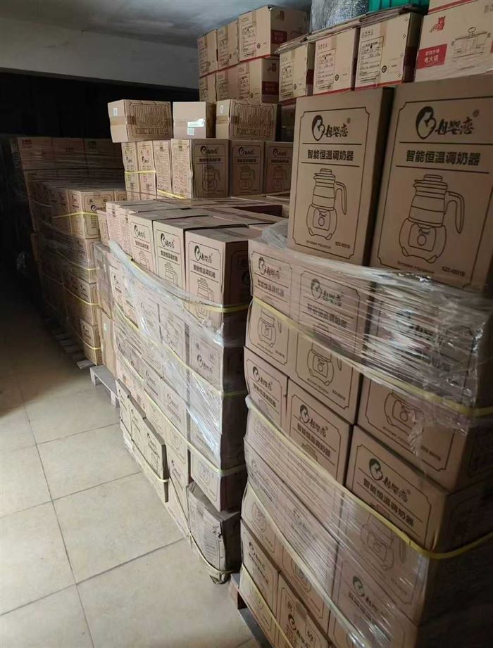 旋钮款智能调奶器414个，316发热盘，保温72小时。 调奶篮款166个，滤网款190个 蒸蛋架款58个 ​品质非常好，低价清货