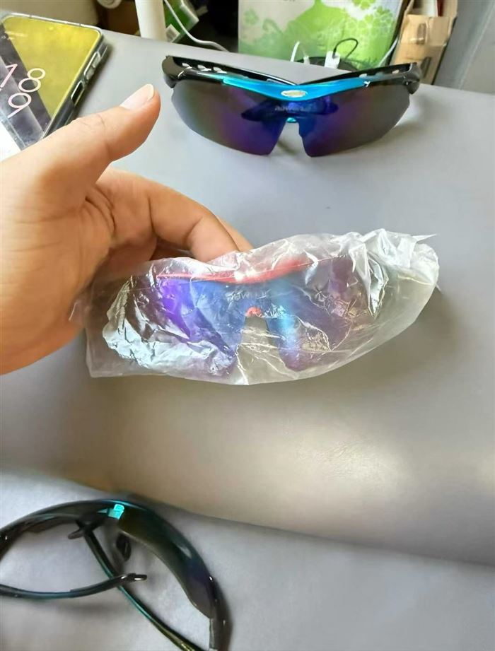 骑行眼镜20000个，给钱就卖