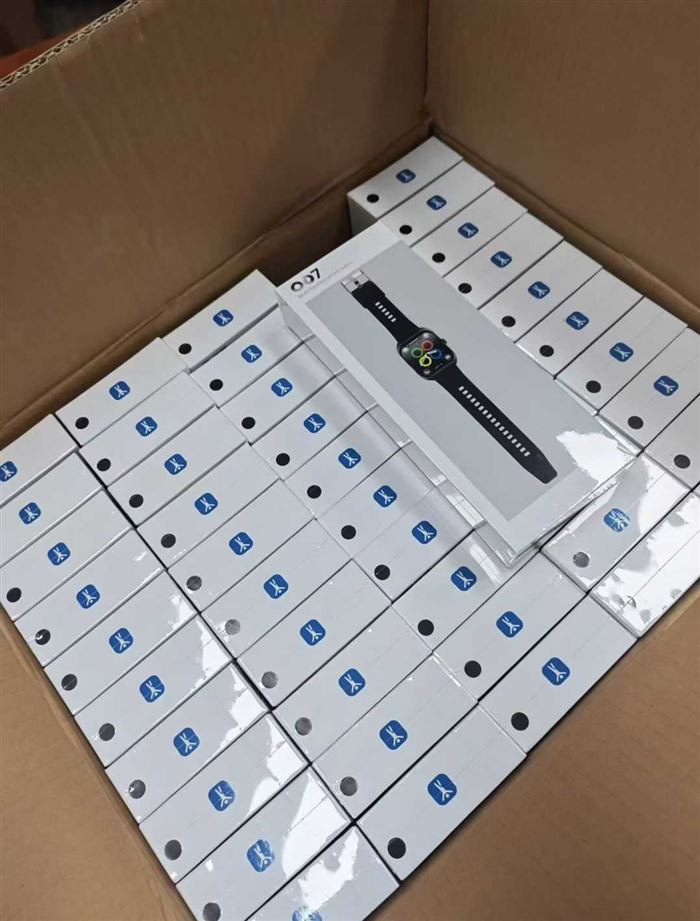 新款华为同款曲屏OLED智能手表到货 400 个，支付宝微信收款，NFC，ip68可佩戴游泳排水功能，GPS运动定位功能，全钢表面