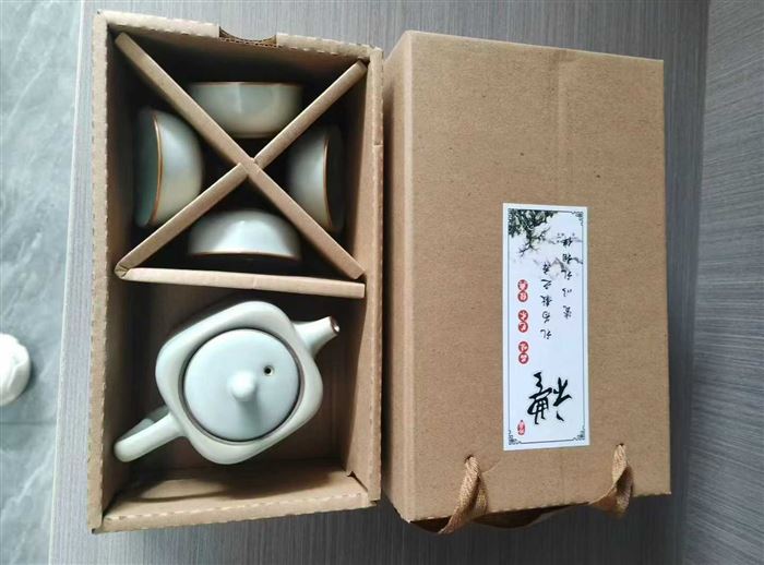 2000套茶具，​6.5元一套