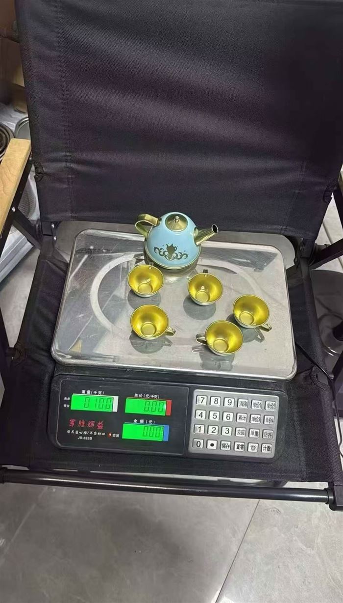 迪士尼款儿童茶壶茶杯按斤出，800斤左右，4.5一斤
