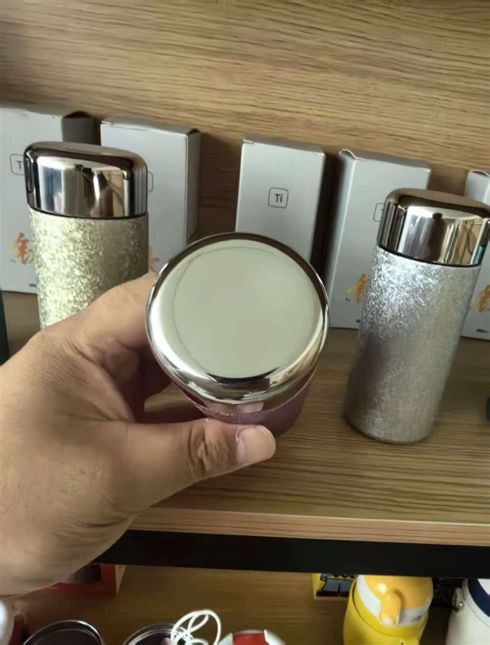小钛杯几千个，清货几块钱
