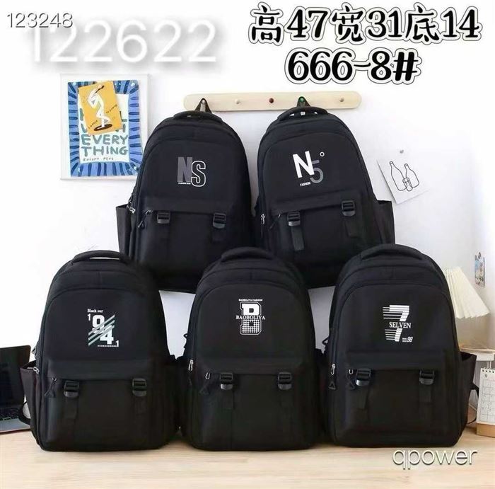 新款背包每款2000个 大牛津面料