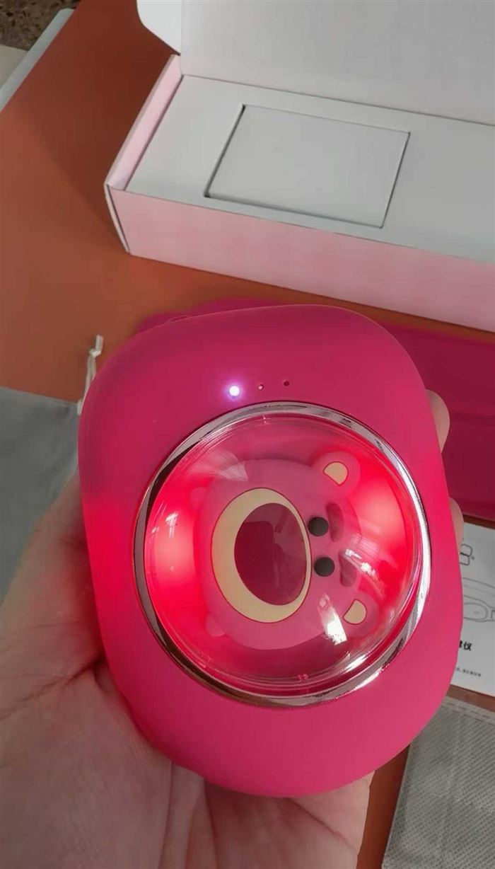 迪士尼暖宫宝，正品，带防伪标，6.5W，大容量电池，1000套，高端礼盒包装