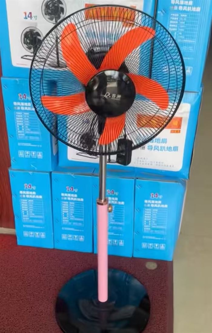 宽电压电风扇 不用区分电压100v~240v. AC 全世界通用 加重底座， 无极调速，非常静音！ 580台， 处理