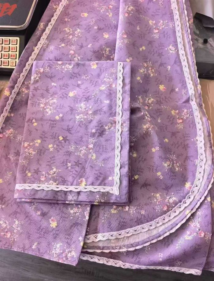 全棉老粗布三件套，圆角小花边的，枕套也是信封小花边，尺寸230*250的，现货2千套，20多元一套，需要的联系