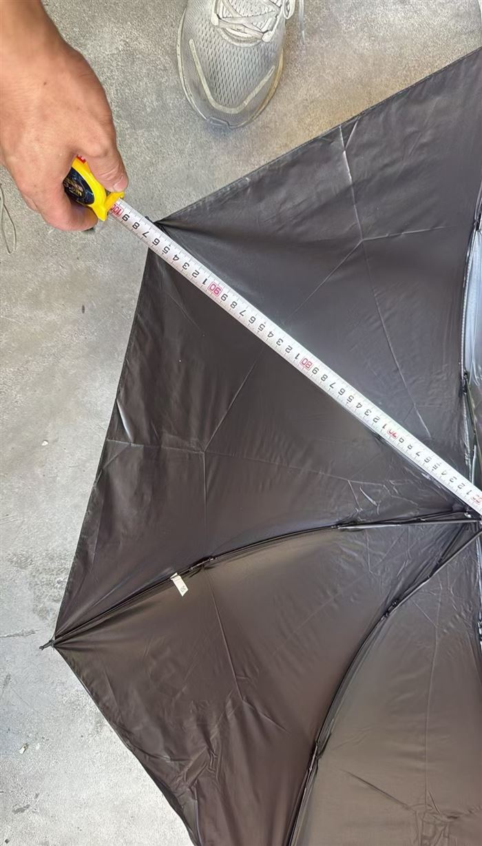 8骨黑胶4节杆雨伞，300把，一件100把，特价6.5💰