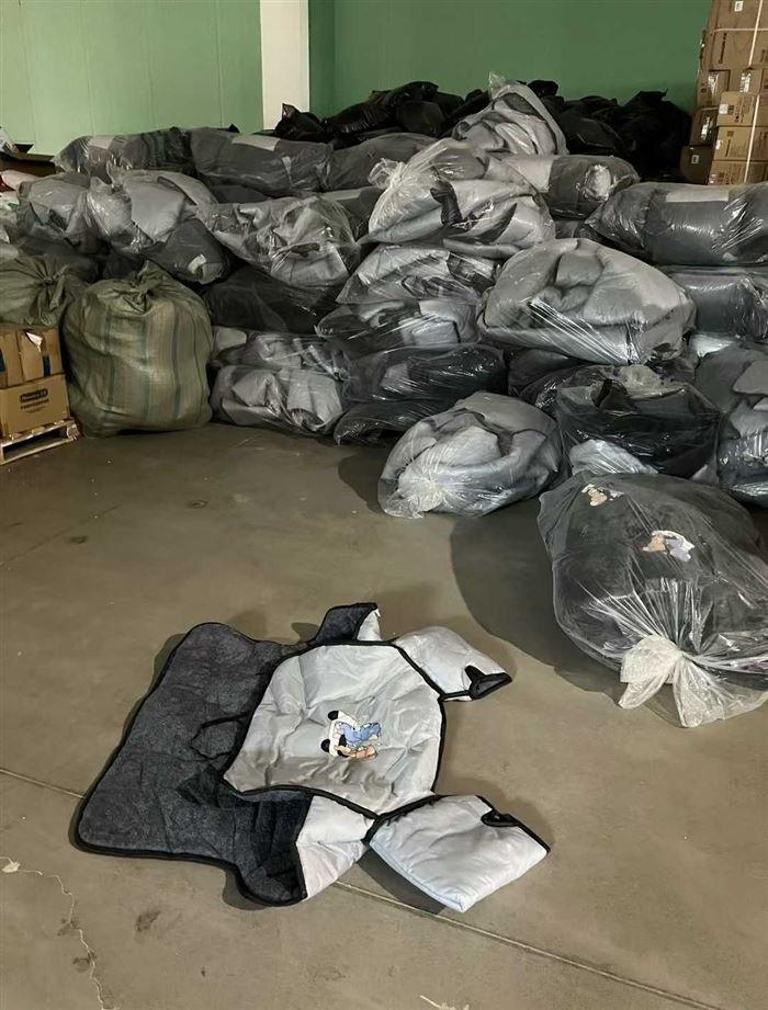 反季福利，冬季挡风被到货2600个左右，原价不便宜，质量不错，几块钱的事